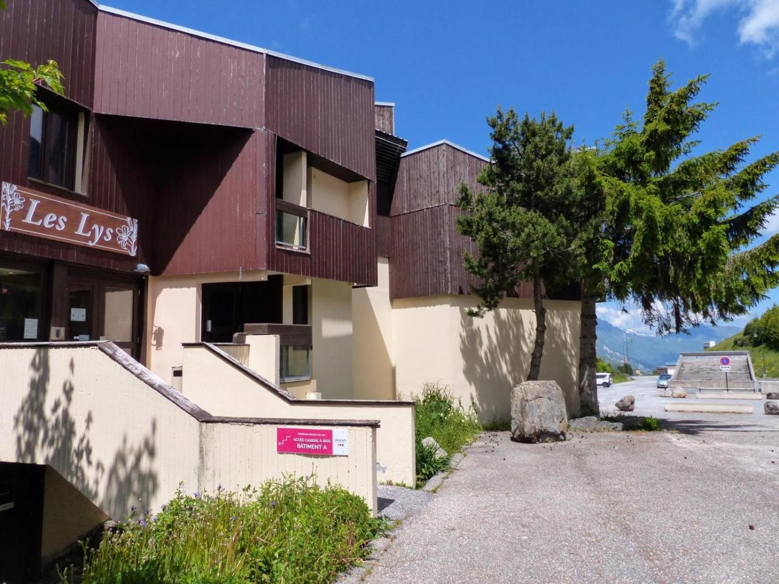 Travelski Home Select - Residence Les Lys Saint-Martin-de-Belleville Bagian luar foto